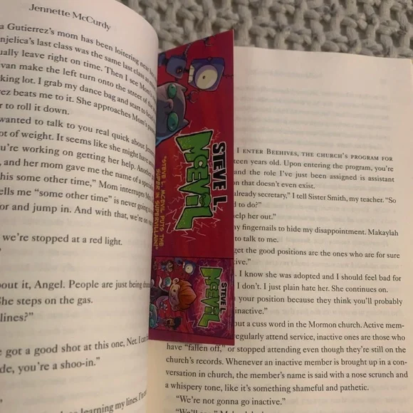 Jennette McCurdy book - Picture 4 of 7